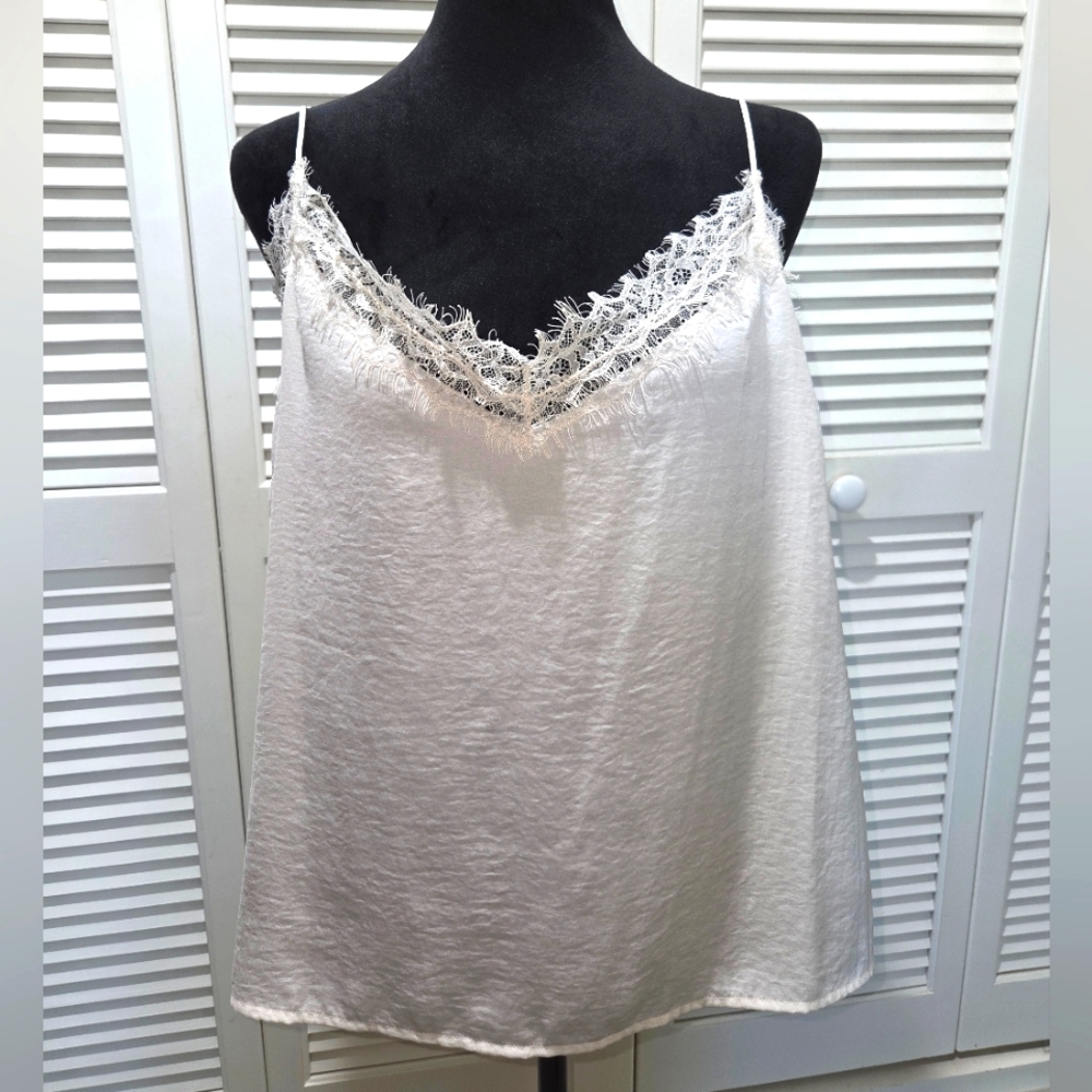 Banana Republic White Lace Cami. Size L